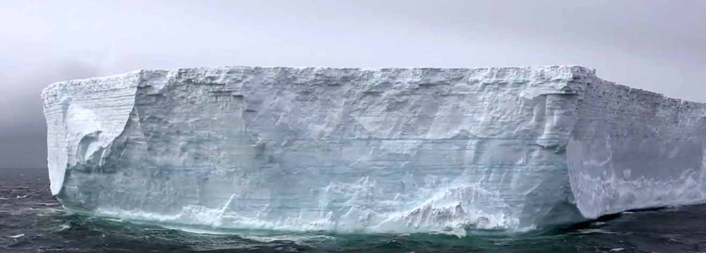 Una molécula de agua pasa 98 años en el océano,