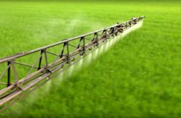 El riego es el sector que más agua residual general del planeta